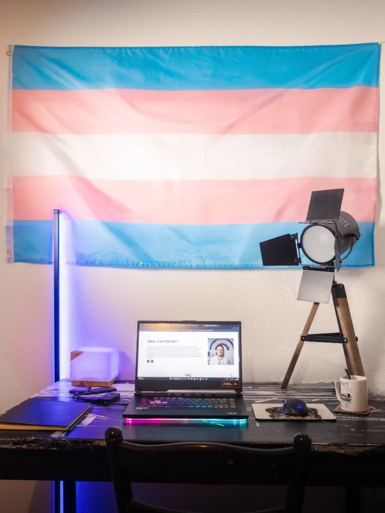 Drapeau-transgenre-90x150(2)