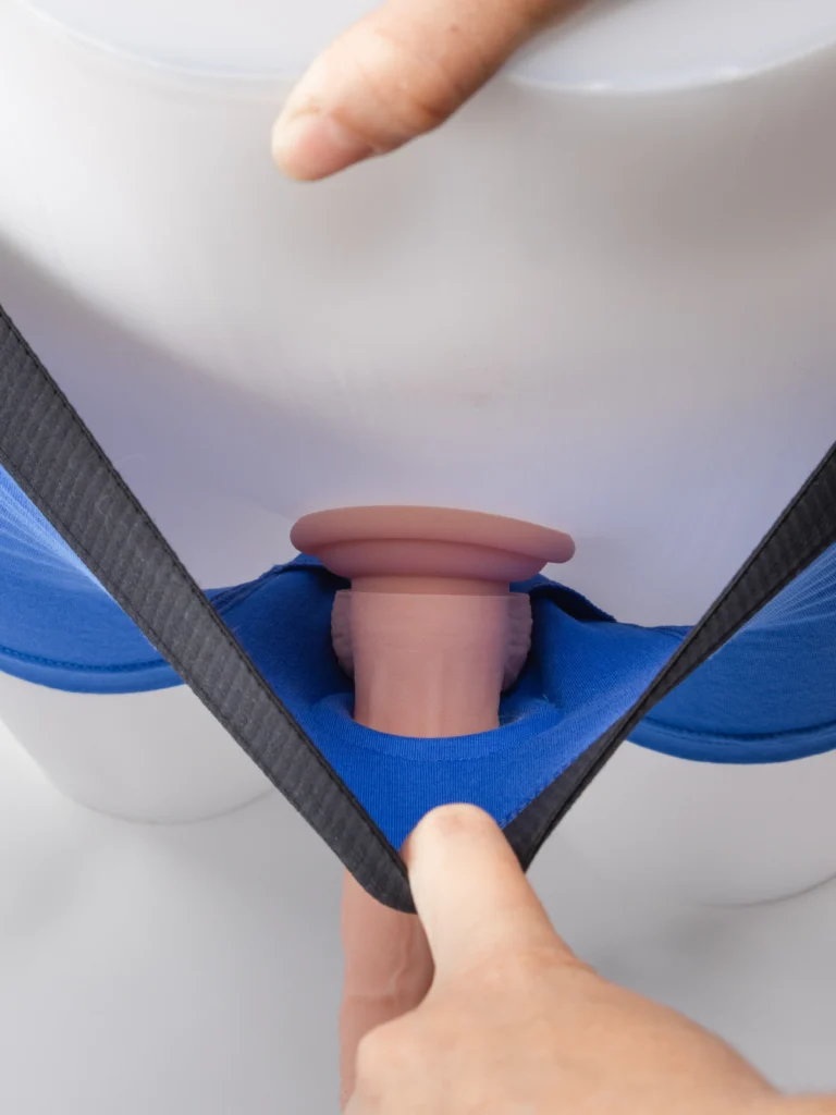 Boxer-pour-rapports-sexuel-bleu-vu-d'-intérieure-avec-prothèse-pénienne-classique