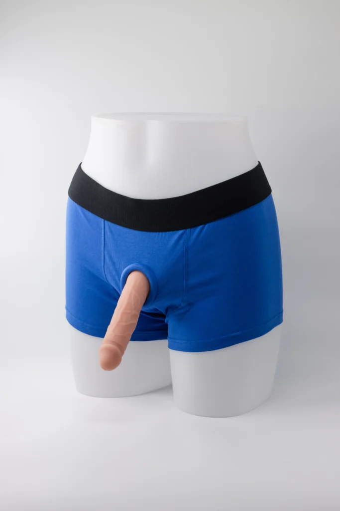 Boxer-pour-rapports-sexuels-bleu-avec-la-prothèses-peniennes-classique