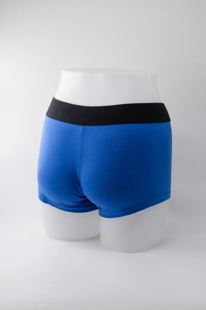Boxer-pour-rapports-sexuels-bleu-vu-de-derrière