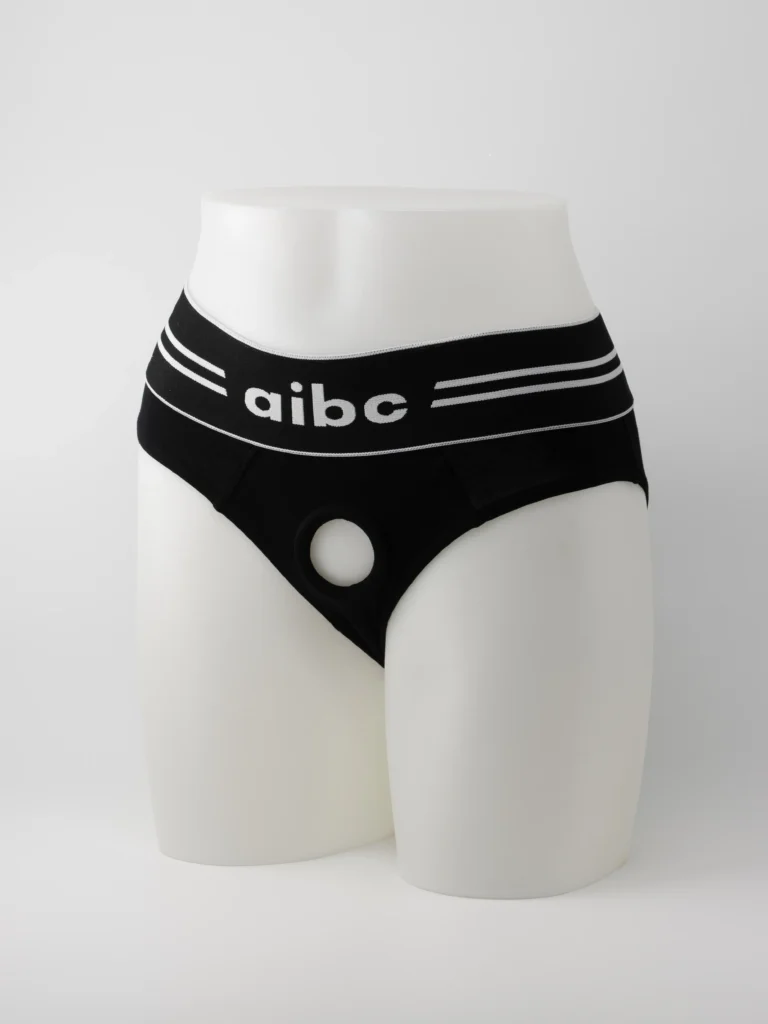 Slip-pour-rapports-sexuel-noir