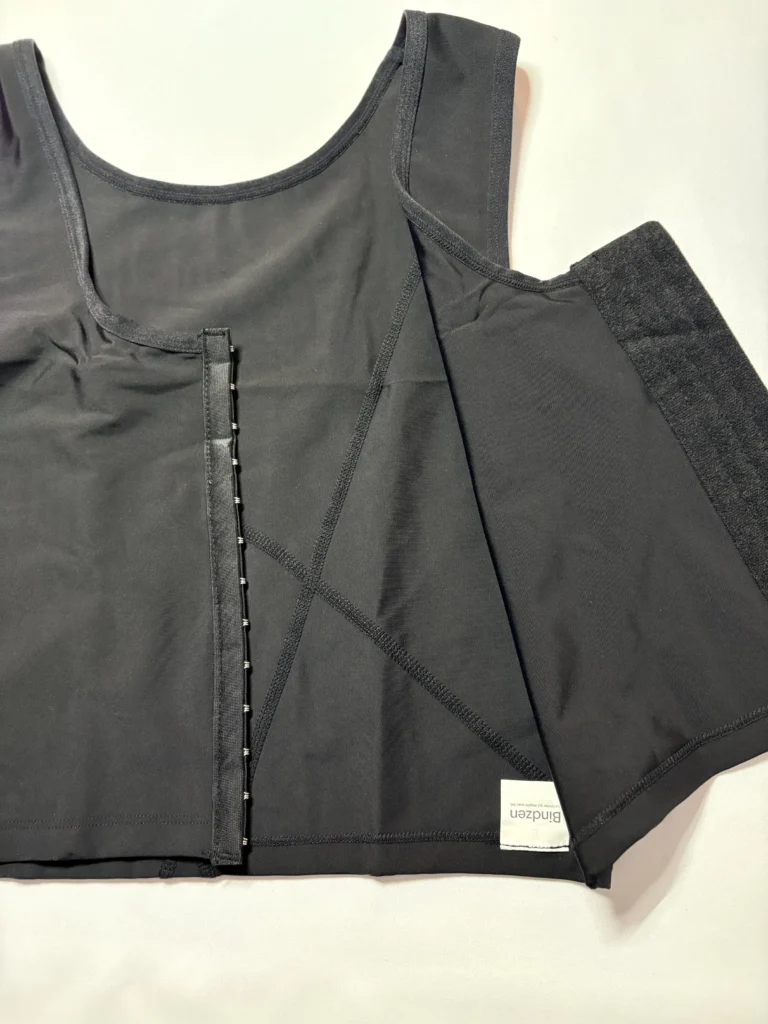 binder-noir-interieur